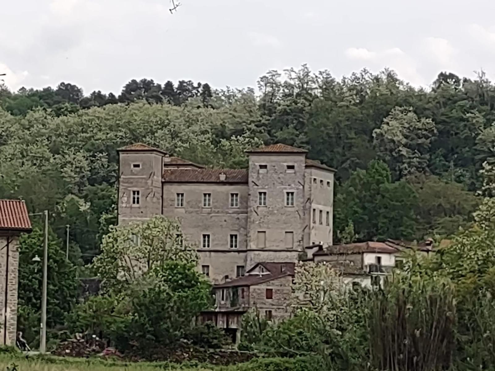 Castello di Pontebosio Luxury Resort Licciana Nardi Exterior foto